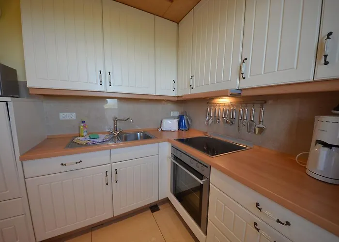 Reet-meerblick-terrassenwohnung-sonnenkliff-eg * Groß Zicker